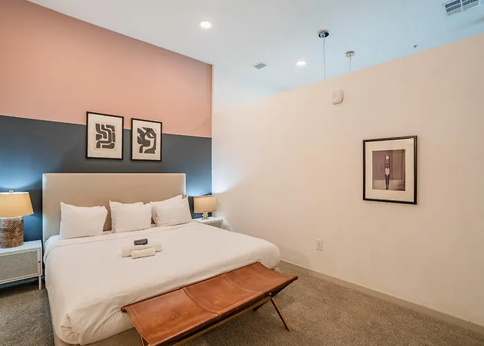 Boulevard Modern Roosevelt Row 1br Pool Gym 2