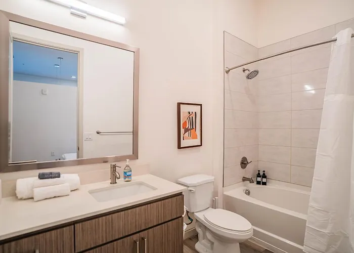 Apartment Boulevard Modern Roosevelt Row 1br Pool Gym 2 *