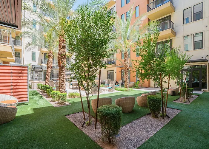 Boulevard Modern Roosevelt Row 1br Pool Gym 2 Phoenix