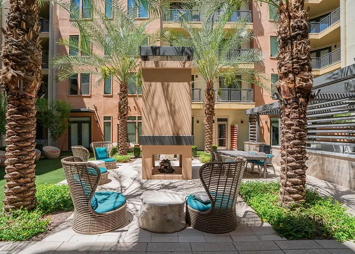 Boulevard Modern Roosevelt Row 1br Pool Gym 2 Apartment
