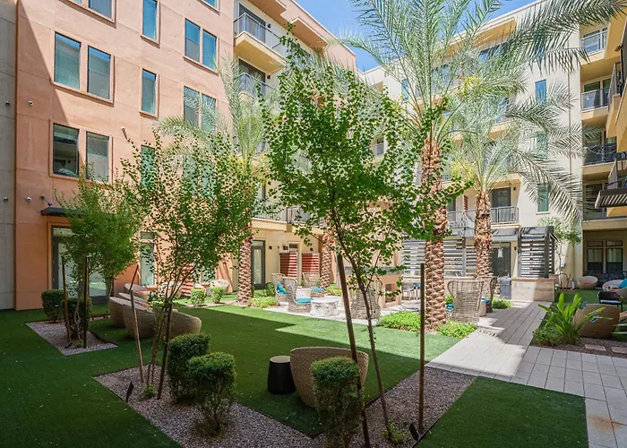 Apartment Boulevard Modern Roosevelt Row 1br Pool Gym 2 *